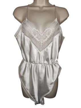 Vintage Body Chic Ivory Satin Lace Teddy Bodysuit High Cut USA Large